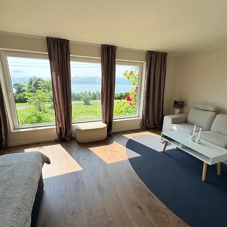 Panoramic With Sea View *